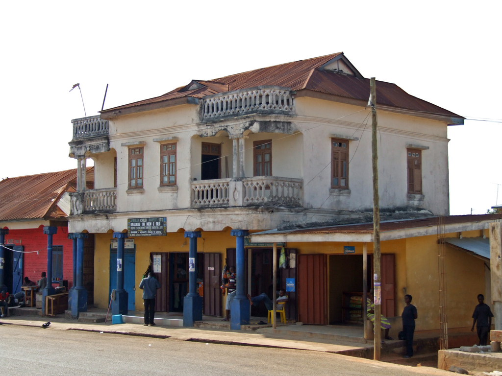 Bonwire Kente Dorf - Altes Haus (c) Remo Kurka, Ashantiregion, Ghana